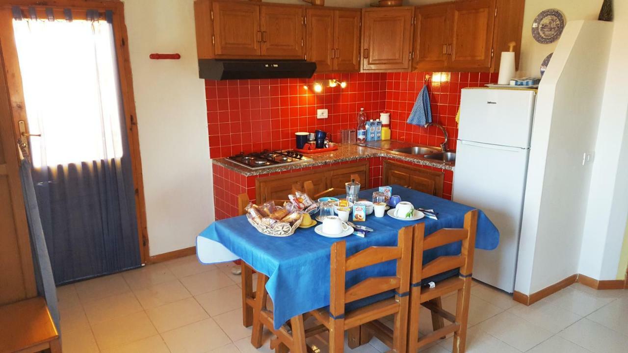 La Baia Apartments Sa Rocca Tunda Екстериор снимка